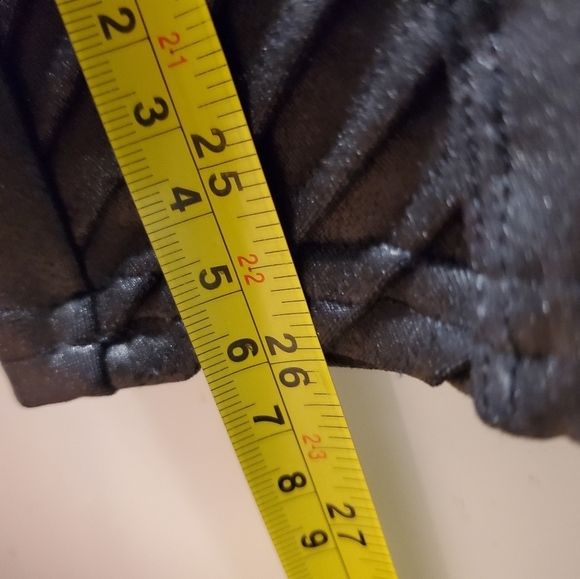 SPANX Faux Leather Edgy Moto Leggings Size small Fall Closet Staple - Picture 14 of 15